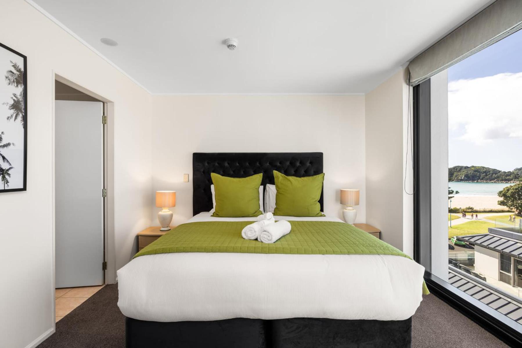 A Strand Of Paradise, Oceanside Views & Pool Mount Maunganui Exterior foto